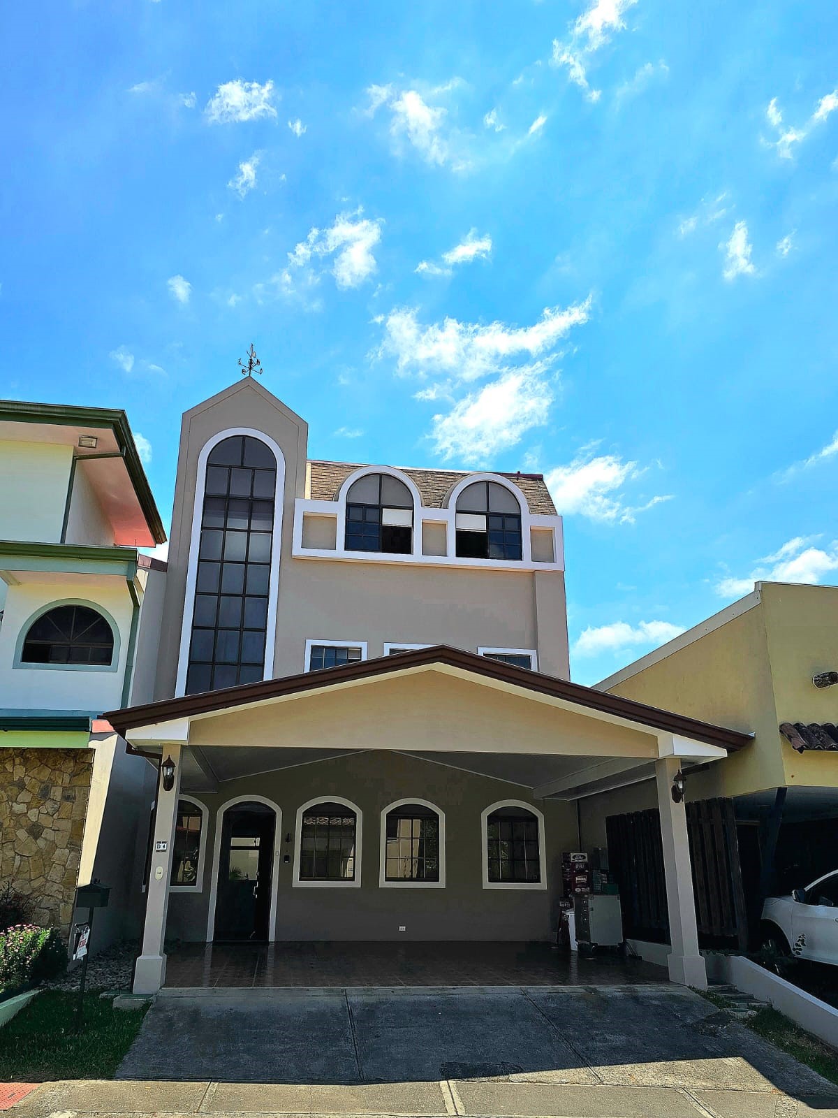 Condominio  Habitacional en Santo Domingo de Heredia