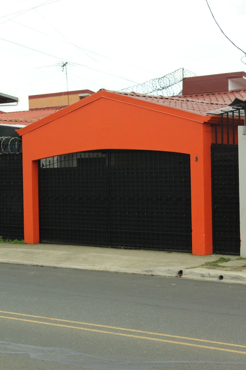 SE VENDE HERMOSA CASA – Concepción de La Unión📍 Ubicación: CASA 221, Residencial Monserrat, Concepción de La Unión