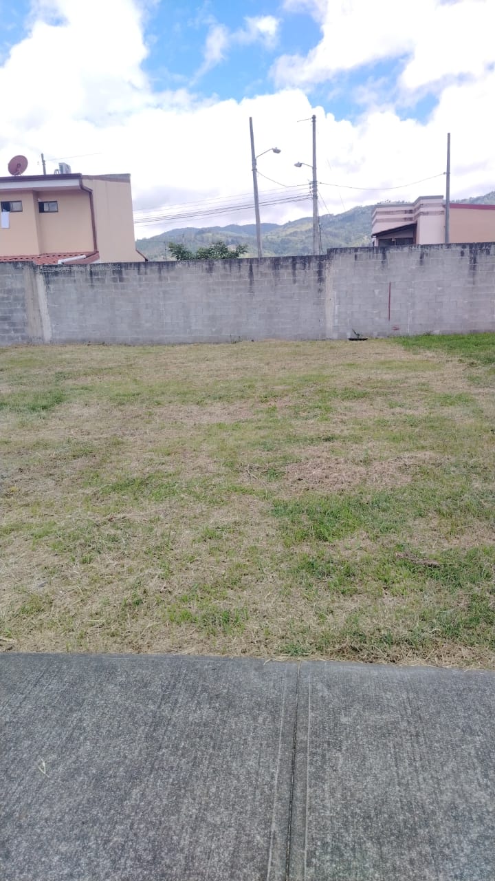 PHOTO-2026-07-15-1 🌄LHC-107 LOTE EN CONDOMINIO HABITACIONAL LA RUEDA, CARTAGO.