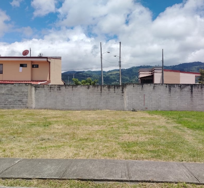 🌄LHC-107    LOTE EN CONDOMINIO HABITACIONAL LA RUEDA, CARTAGO.