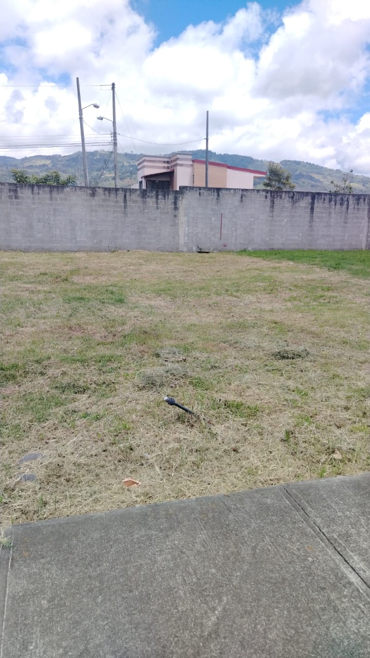 PHOTO-2026-07-16 🌄LHC-107 LOTE EN CONDOMINIO HABITACIONAL LA RUEDA, CARTAGO.