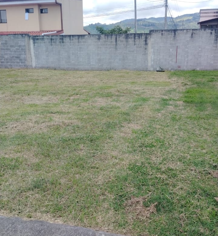 🌄LHC-107    LOTE EN CONDOMINIO HABITACIONAL LA RUEDA, CARTAGO.
