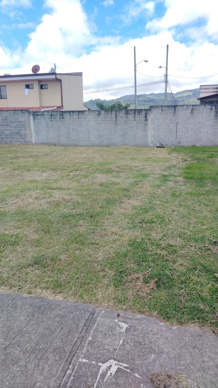 PHOTO-2026-07-17 🌄LHC-107 LOTE EN CONDOMINIO HABITACIONAL LA RUEDA, CARTAGO.