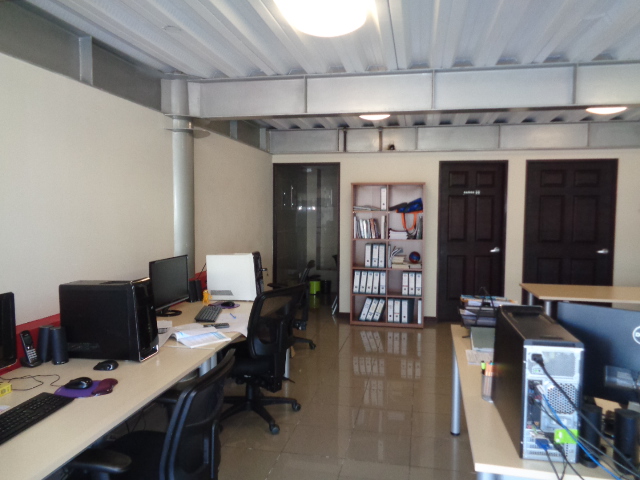 🏡 ED-193 EDIFICIO EN HEREDIA